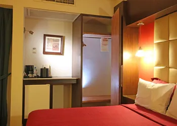Hotel Colon Plaza Business Class hotel thumbnail 7