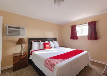 OYO Hotel Cave City KY hotel thumbnail 4