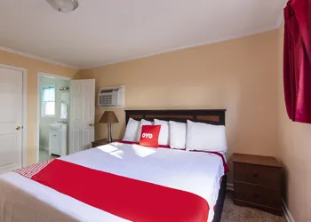 OYO Hotel Cave City KY hotel thumbnail 7