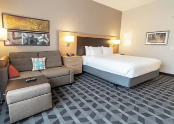 TownePlace Suites by Marriott Petawawa hotel thumbnail 6