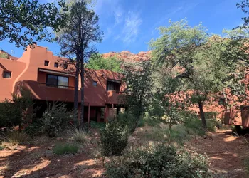 Enchantment hotel thumbnail 6