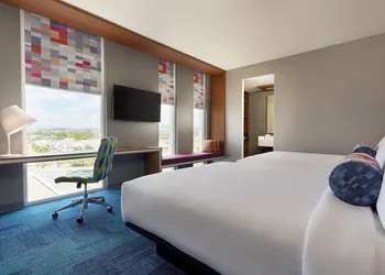 Aloft Queretaro hotel thumbnail 4