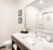 Comfort Inn & Suites hotel detail image 7