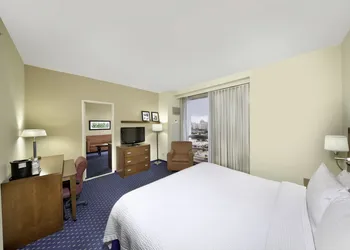 Courtyard by Marriott San Juan Miramar hotel thumbnail 4