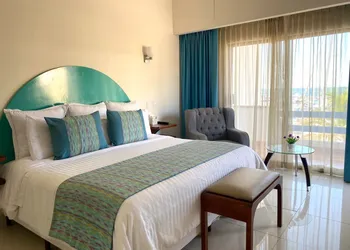 The Westmarine Waterfront Hotel hotel thumbnail 6