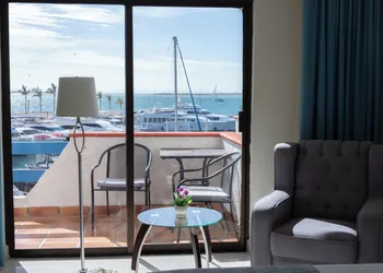 The Westmarine Waterfront Hotel hotel thumbnail 7