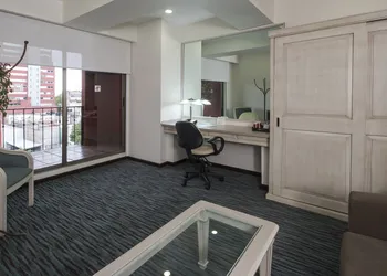 Holiday Inn & Suites Mexico Zona Reforma by IHG hotel thumbnail 8