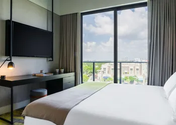 Hyde Suites Midtown Miami hotel thumbnail 8