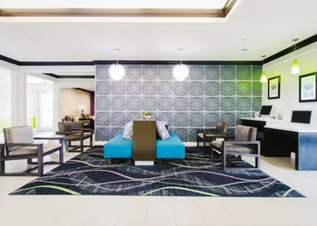 Palacio Royale Inn Signature Katy hotel thumbnail 2