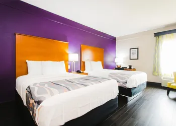 Palacio Royale Inn Signature Katy hotel thumbnail 5