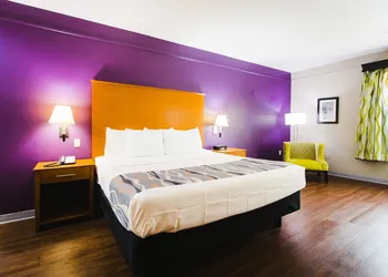 Palacio Royale Inn Signature Katy hotel thumbnail 8