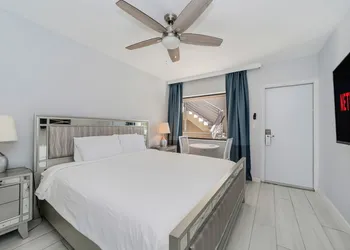 Deco Boutique Hotel hotel thumbnail 3