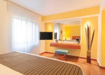 Racquet Cuernavaca hotel thumbnail 5