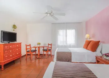 Racquet Cuernavaca hotel thumbnail 7