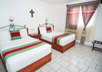 Los Olivos Spa hotel thumbnail 3