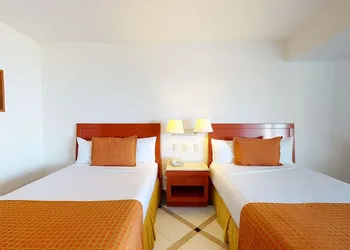 Park Royal Beach Ixtapa - All Inclusive hotel thumbnail 4