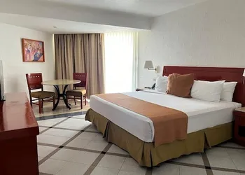 Park Royal Beach Ixtapa - All Inclusive hotel thumbnail 8