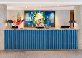 Wayfinder Waikiki hotel thumbnail 3