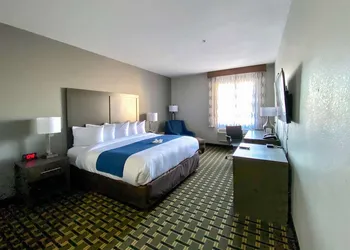 Comfort Inn Owasso - Tulsa hotel thumbnail 8