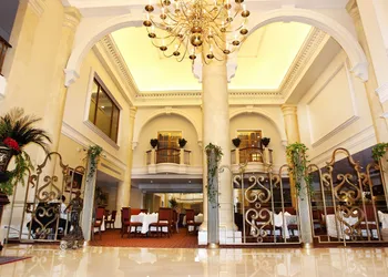 Safi Royal Luxury Centro hotel thumbnail 2