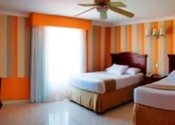 Hotel Plaza Colonial hotel thumbnail 8