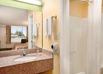 American INN of Orangeburg hotel thumbnail 8
