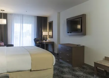 Holiday Inn Express & Suites Chihuahua Juventud by IHG hotel thumbnail 6
