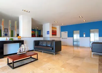 One Coatzacoalcos Forum hotel thumbnail 3