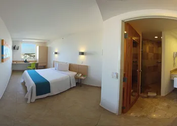 One Coatzacoalcos Forum hotel thumbnail 6