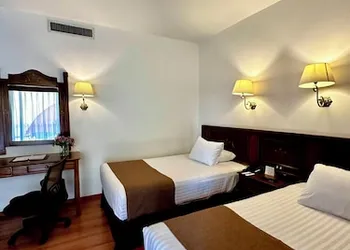 Hotel De Mendoza hotel thumbnail 8