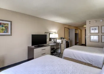 Holiday Inn Hotel & Suites Atlanta Airport-North by IHG hotel thumbnail 8