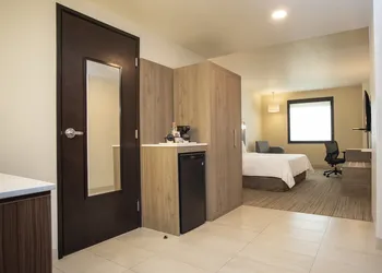 Holiday Inn Express Guadalajara Iteso by IHG hotel thumbnail 7