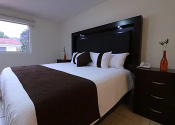 Hotel Misión Express Saltillo hotel thumbnail 7