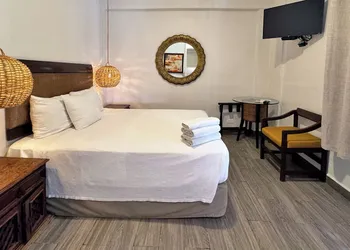 Siesta Fiesta Hotel – 5th Avenue hotel thumbnail 4