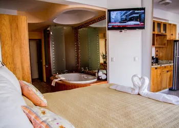 Hotel Andales on the Bay Suites hotel thumbnail 8