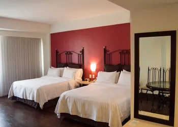 Holiday Inn Hotel & Suites Guadalajara-Centro Historico by IHG hotel thumbnail 3