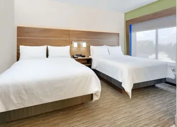 Holiday Inn Express & Suites Austin Round Rock by IHG hotel thumbnail 8