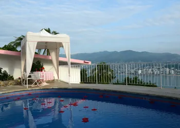 Las Brisas Acapulco hotel thumbnail 4