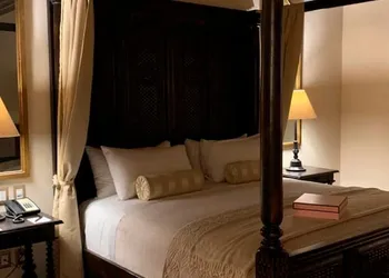 Villa Antigua hotel thumbnail 2