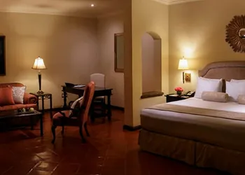 Villa Antigua hotel thumbnail 3