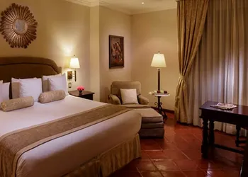 Villa Antigua hotel thumbnail 5