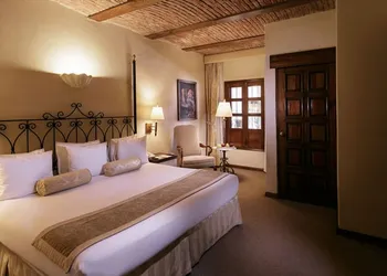 Villa Antigua hotel thumbnail 7