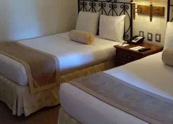 Villa Antigua hotel thumbnail 8