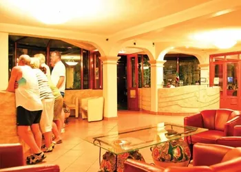Hotel Arrecife de Coral hotel thumbnail 4