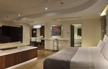HS HOTSSON Hotel Silao hotel thumbnail 3