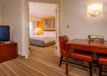 Sonesta ES Suites Charlottesville University hotel thumbnail 4