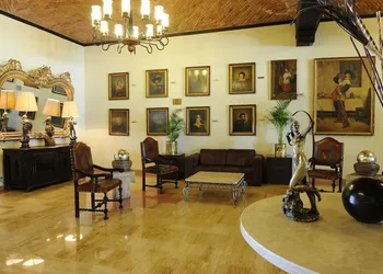 Real de Minas Poliforum hotel thumbnail 2