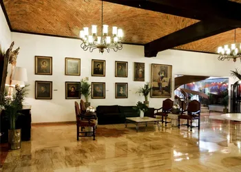 Real de Minas Poliforum hotel thumbnail 3
