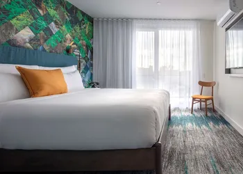 Canvas Moncton, Tapestry Collection by Hilton hotel thumbnail 2