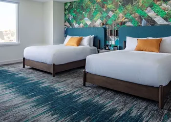 Canvas Moncton, Tapestry Collection by Hilton hotel thumbnail 3